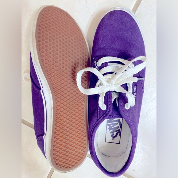 Vans Purple Canvas Shoes - Picture 1 of 3